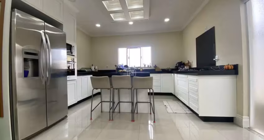 Casa com 3 quartos à venda na Av. Dr. Hélio Andrade Alves, 200, Centro, Botelhos