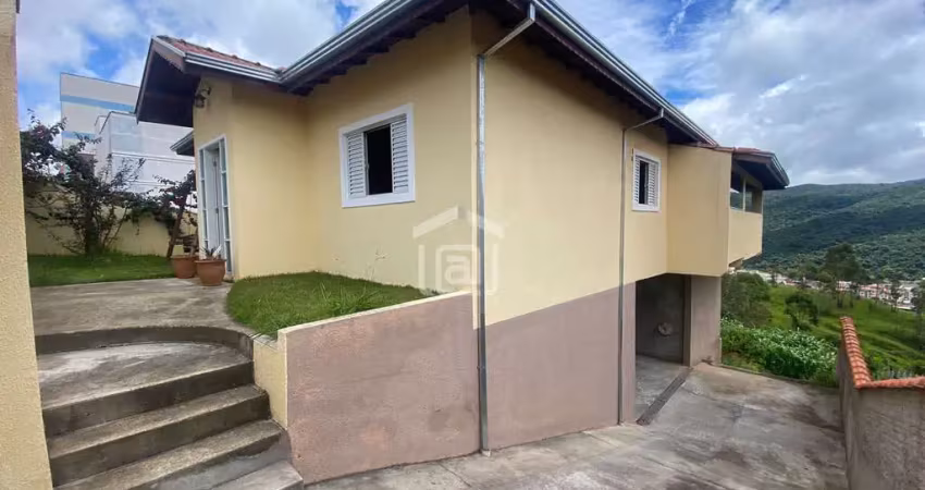 Casa com 3 quartos à venda na Rua Elis Regina, 60, Estância São José, Poços de Caldas