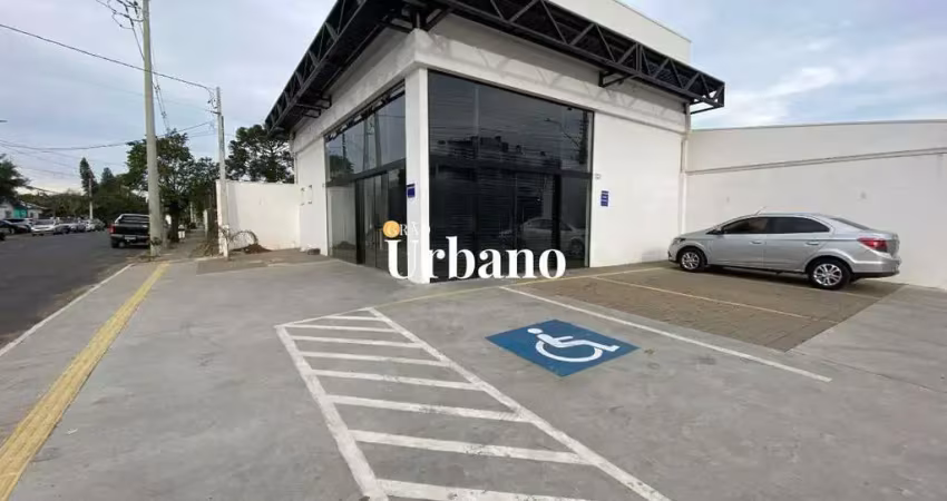 Loja ampla em esquina estratégica – alto fluxo de clientes
