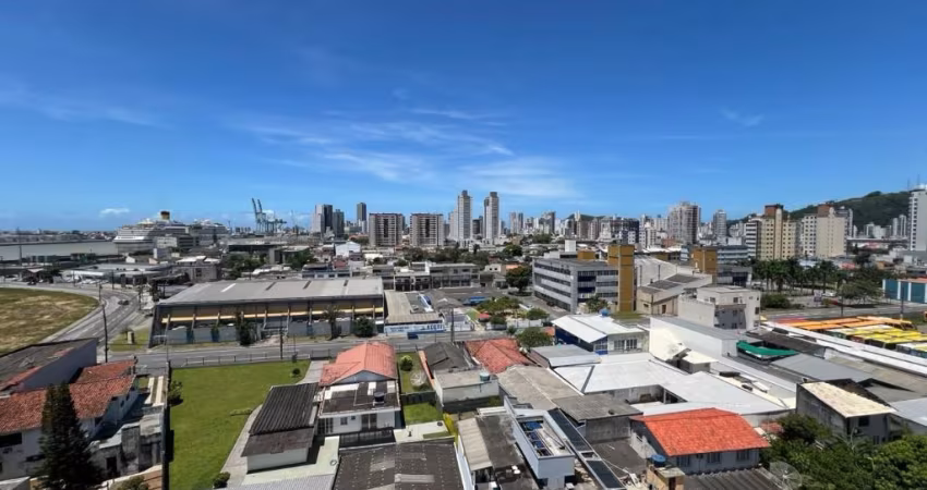 Apartamento semimobiliado no bairro São João