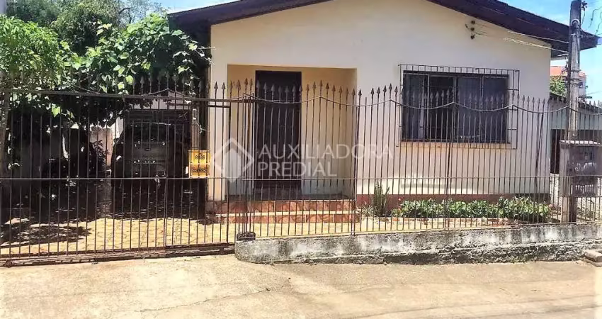 Casa com 4 quartos à venda na Rua Senador Salgado Filho, 179, Centro, Esteio