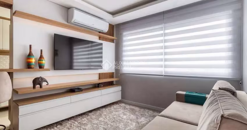 Apartamento com 3 quartos à venda na Rua Gomes Jardim, 1188, Santana, Porto Alegre