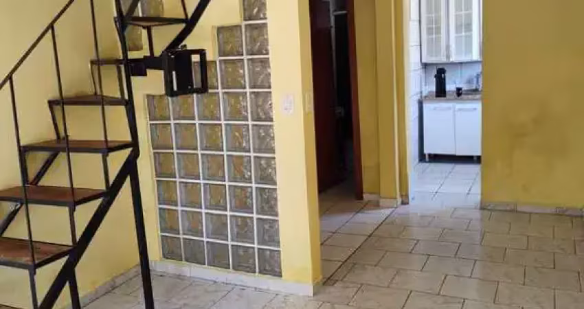 Casa em condomínio fechado com 2 quartos à venda na Avenida Vicente Monteggia, 2772, Cavalhada, Porto Alegre