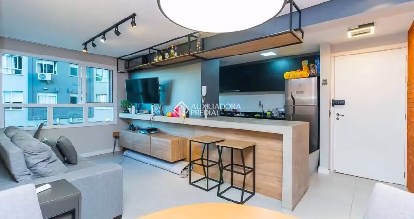 Apartamento com 2 quartos à venda na Rua Attílio Bilibio, 251, Jardim Carvalho, Porto Alegre