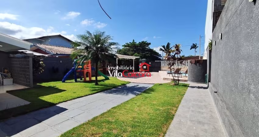 Casa a venda com piscina em Matinhos PR