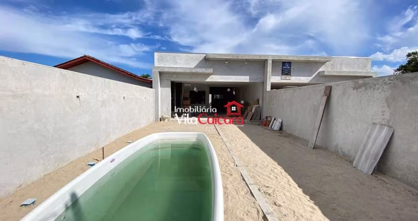 Casa nova com piscina perto do mar