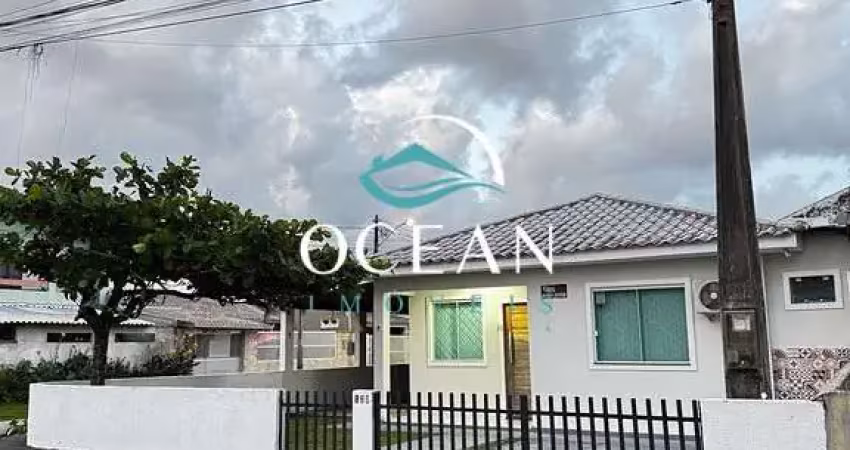 Casa quadra do mar em Matinhos