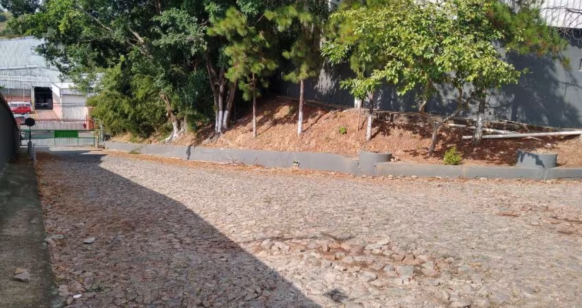 Barracão / Galpão / Depósito à venda na Rua Continental, 351, Cincão, Contagem