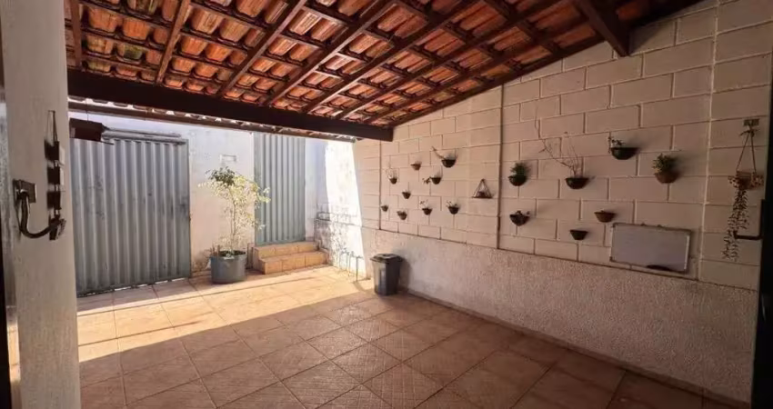 Casa com 2 quartos à venda na Melissa, 111, Jaqueline, Belo Horizonte