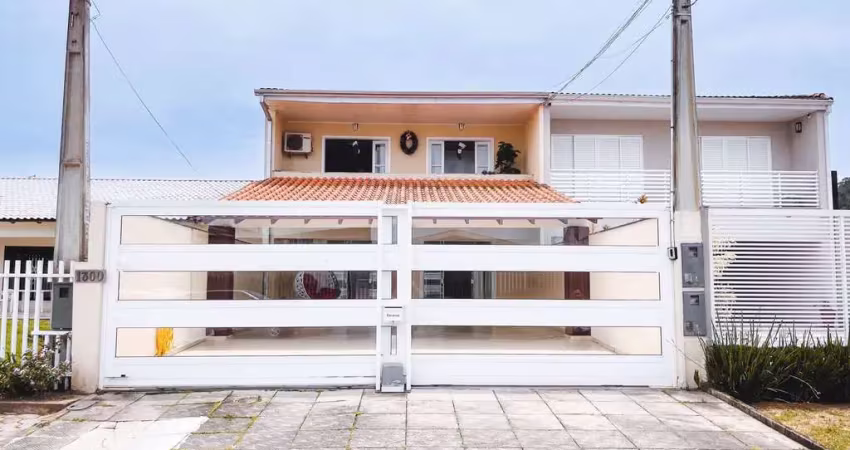 Casa com 3 quartos à venda na Rua Guilherme Pequeno Esquina Com Avenida Po, 1300, Centro, Guaratuba