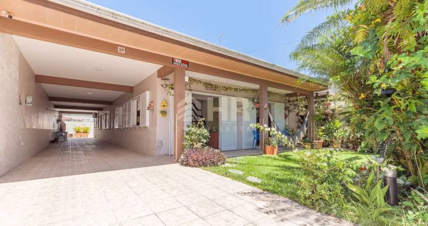Casa com 4 quartos à venda na Rua Odilon Santana Gomes, 29, Balneário Caravelas, Matinhos