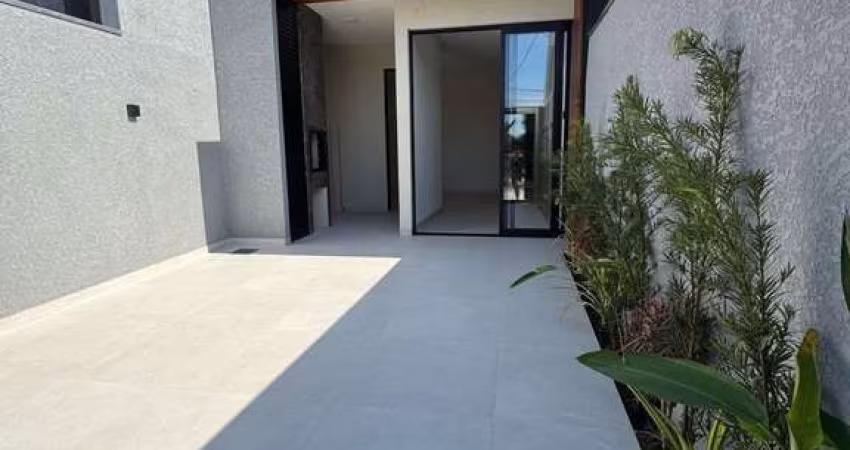 Casa com 3 quartos à venda na Avenida Praia Grande, 517, Praia Grande, Matinhos