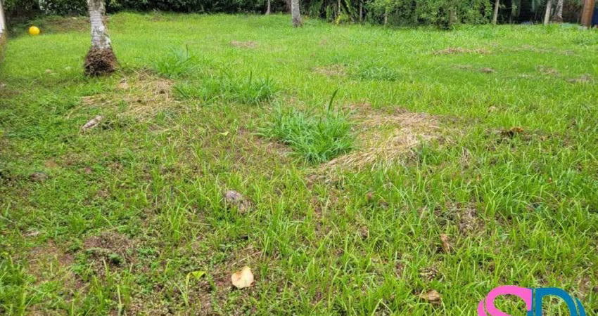 Excelente terreno, plano e aterrado, no melhor condomínio de Ubatuba - SP.