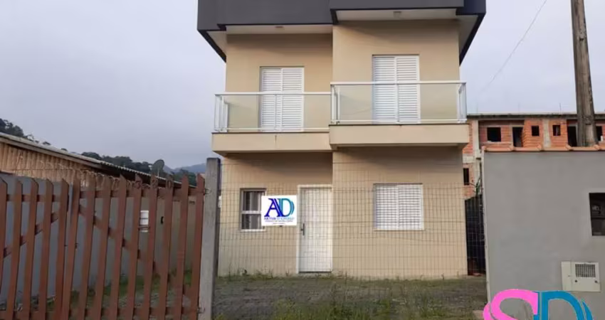 Casa tipo sobrado, com 4 quartos, mobiliado, para venda, na Praia da Maranduba, Ubatuba SP.