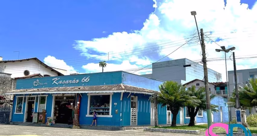 Galpão em frente à Praia Iperoig, para venda, em Ubatuba - SP