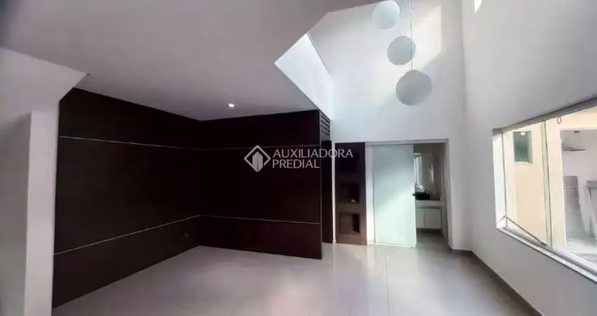 Casa com 5 quartos à venda na Igapó, 72, Santa Maria, Santo André