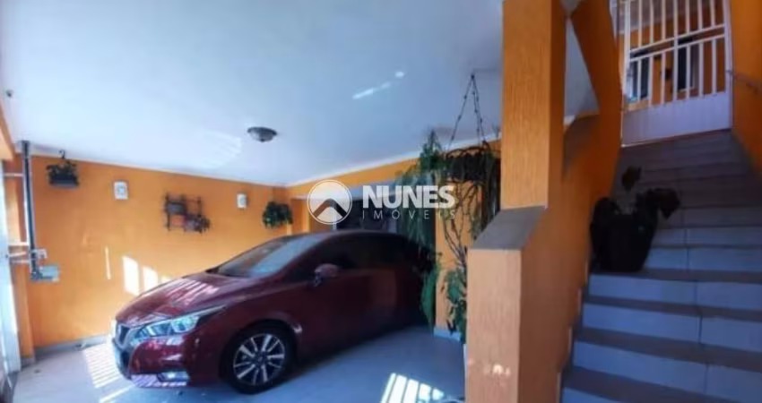 Ótimo sobrado com 3 dorms no Jardim Dábril