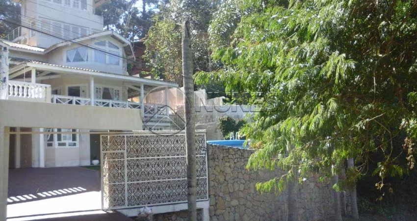 Casa Condfechado em Cotia