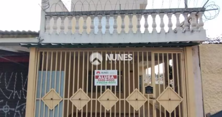 Sobrado independente, recém reformado no bairro do Rio Pequeno.