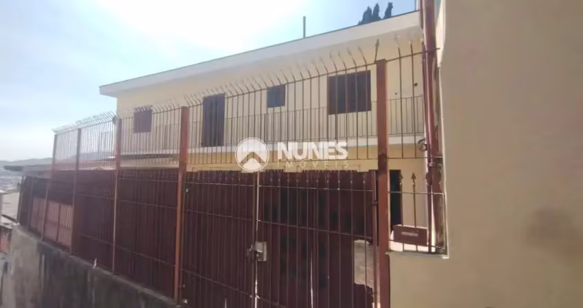 Casa assobradada com 3 quartos no bairro vila dos remédios.