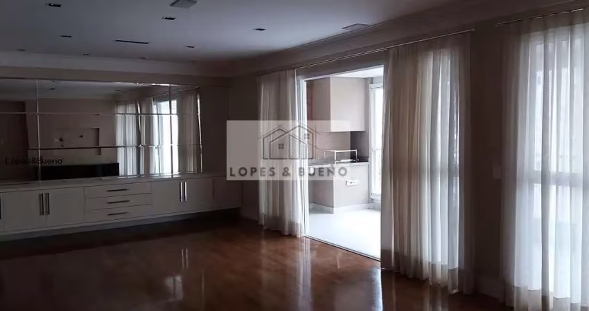 Grande splendor (andar alto), todo planejado, impecável, lindo. 3 suites