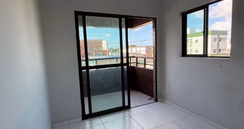 Apartamento em mangabeira perto do trauminha, 2 quartos, quarto com varanda.