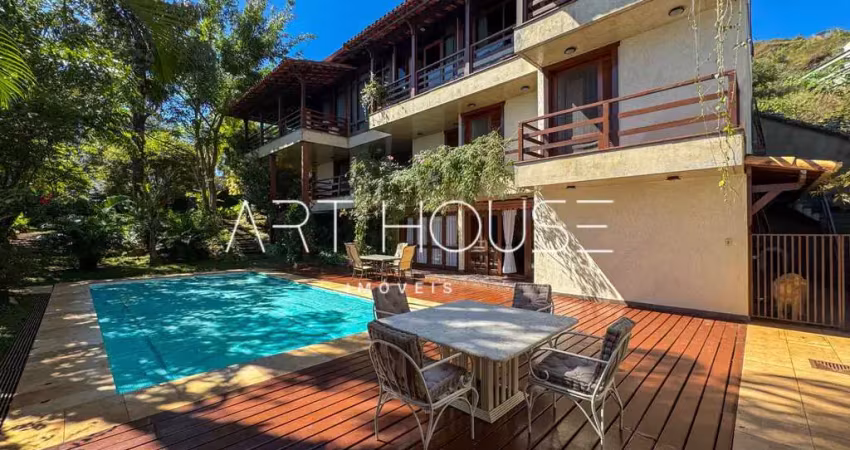 Casa em Belvedere  -  Belo Horizonte