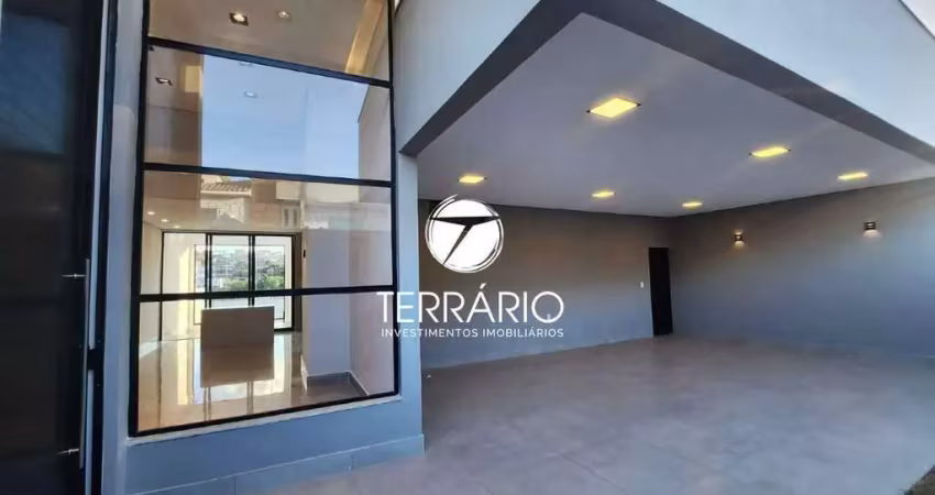 Casa à venda no Campos Elíseos em Varginha com piscina, 3 quartos. 1 suíte, 3 banheiros, 2 vagas e churrasqueira