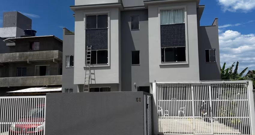 Apartamento à Venda com  2 dormitórios (1 suíte) por R$ 380.000,00