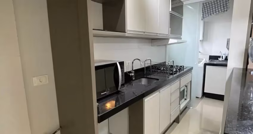 Ap com 2 suítes  /  sacada com churrasqueira a carvão