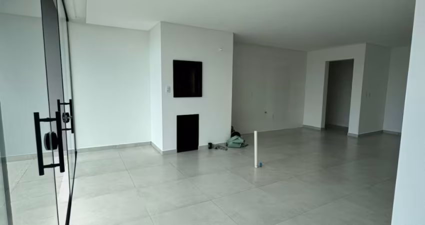 Apartamento lindo no andar de cima