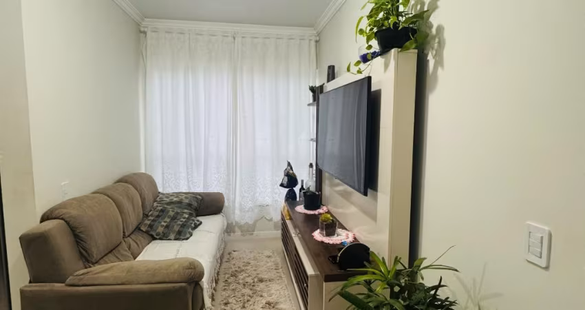 APARTAMENTO COM EXCELENTE LOCALIZAÇÃO