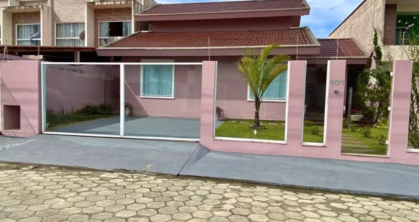 CASA LINDA COM 2 SUÍTES COM PISCINA