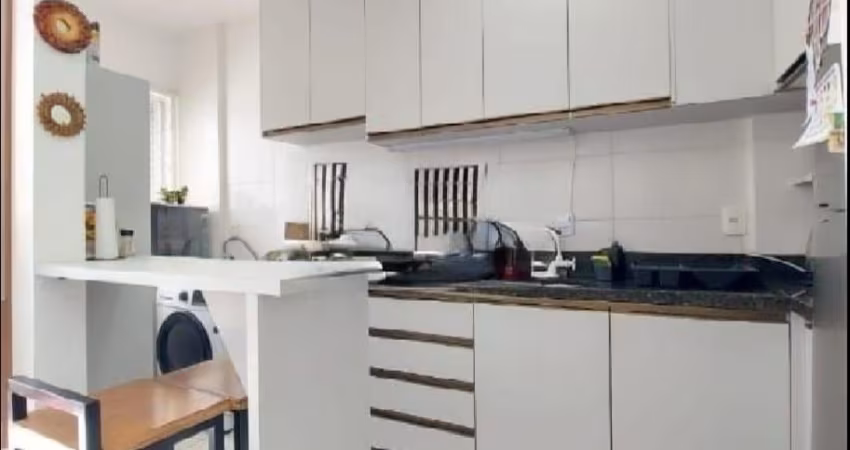APARTAMENTO SEMI MOBILIADO