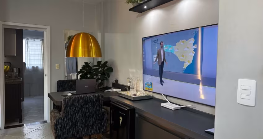 APARTAMENTO SEMI MOBILIADO