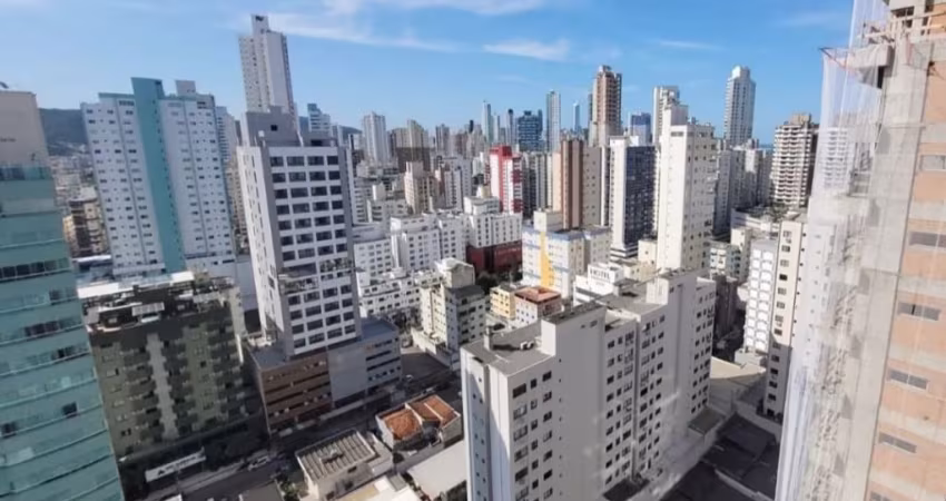 APARTAMENTO MOBILIADO À VENDA  NO CENTRO DE BALNEÁRIO CAMBORIÚ - SC