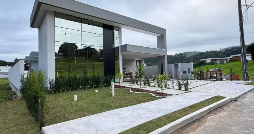 Casa em condomínio fechado com 4 quartos à venda no Santa Regina, Camboriú 