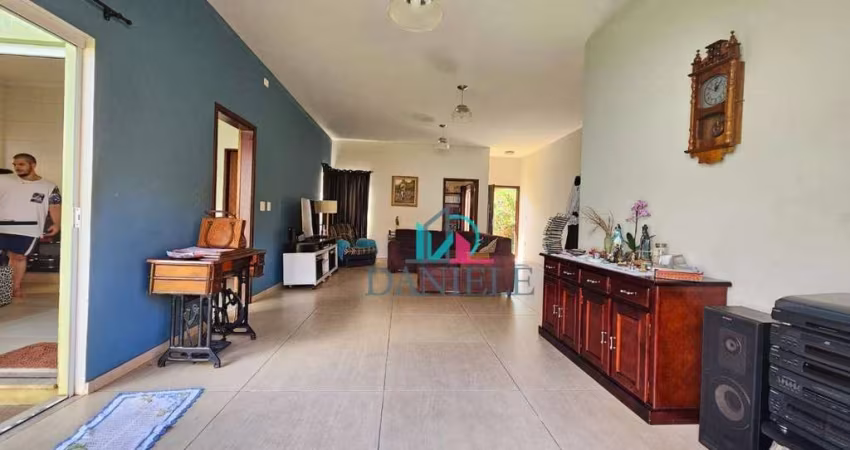 Casa com 3 dormitórios à venda, 130 m² por R$ 550.000,00 - Residencial Cambuy - Araraquara/SP
