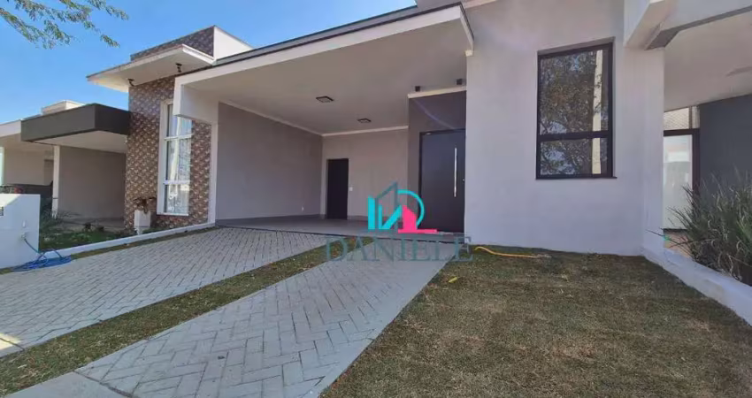 Casa térrea com 3 dormitórios localizada no condomínio parque atlanta.