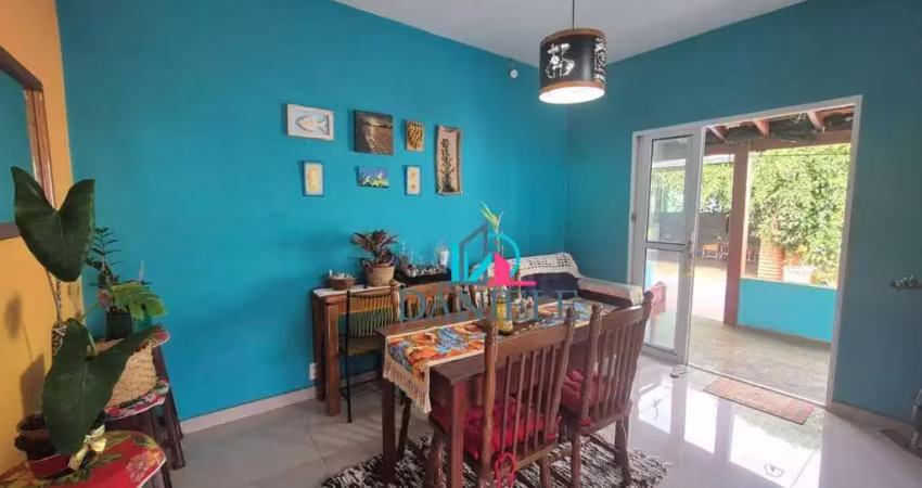 Casa térrea com 3 dormitórios localizada no jardim ártico.