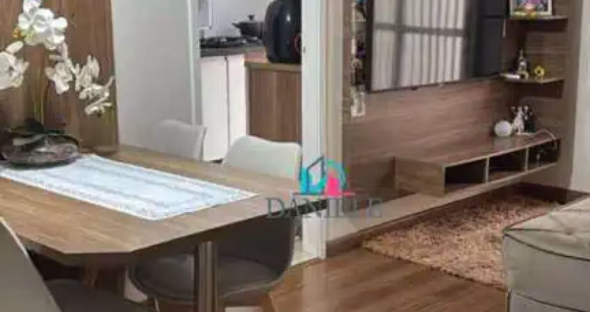 Casa térrea com 2 dormitórios localizada no condomínio villaggio do sol.