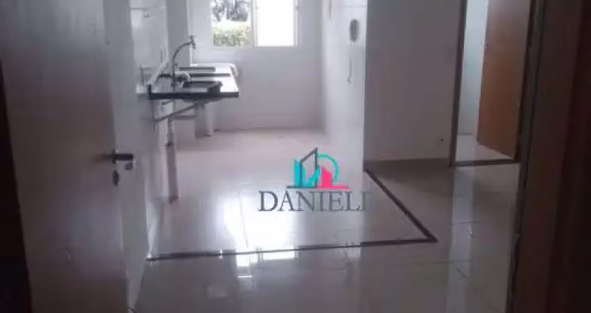 Apartamento térreo com 2 dormitórios localizado no condomínio vitta campus ville.