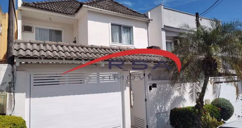 Casa à venda no Anil, Rio de Janeiro-RJ: 4 quartos, 2 suítes, 1 sala, 4 banheiros, 2 vagas, 180m²!