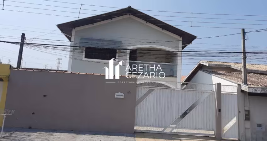 Sobrado com 03 Dormitórios sendo uma suíte à venda, 220 m² por R$ 639.000 - Campos Elíseos - Taubaté - SP