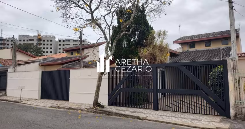 Casa com 04 dormitórios sendo três suíte à venda, 530m² por R$ 900.000,00 - Vila São Geraldo - Taubaté - SP