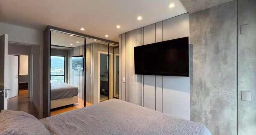 Apartamento com 3 quartos para alugar na Rua Conselheiro Júlio Kumm, 528, Praia Brava, Itajaí