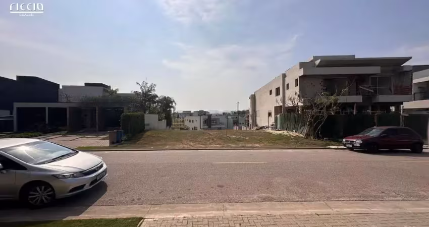Terreno à venda 905m²  quadra t2 - próximo da praça quadra t2 - cond. alphaville 2, leve declive - urbanova - são josé dos campos/sp