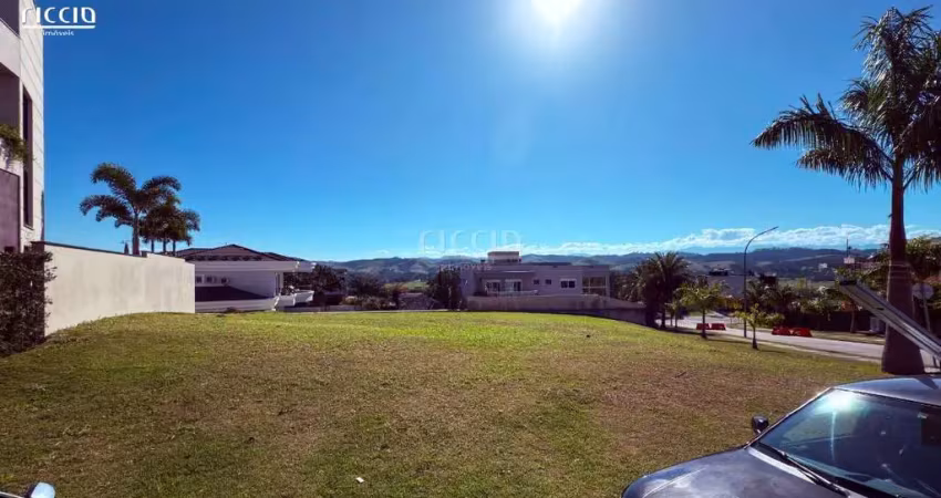 Terreno cond. alphaville 2 , 793m² leve declive com vista permanente