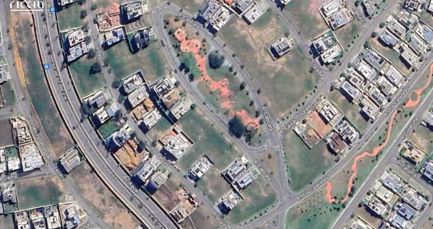 Terreno no condominio alphaville com 538 m² em declive com vista para serra da mantiqueira