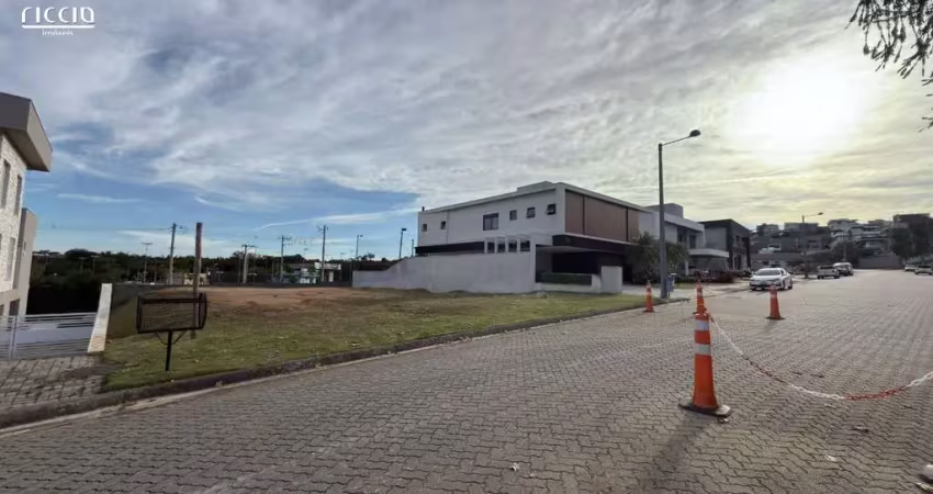 Terreno à venda com projeto aprovado e terraplanado no cond. reserva do paratehy urbanova 731,86 m² - são josé dos campos/sp